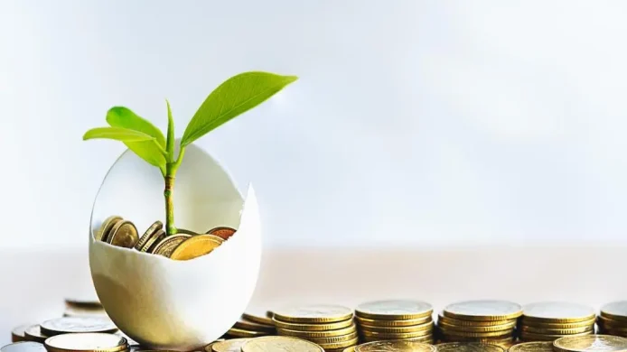 Savings_rate_cuts_resize_webp_a242f42644644a6bbe2b95c0de5b8a93